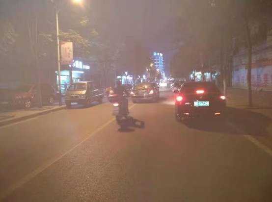 1593305108977979.jpg 城南秋夜.jpg